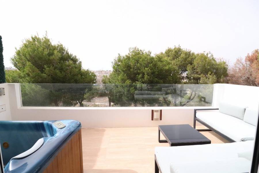 Reventa - Chalet - Orihuela Costa - Montezenia