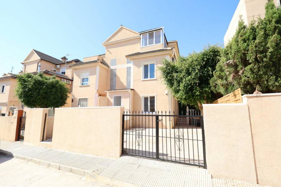 Reventa - Terraced house - Orihuela Costa - La Zenia