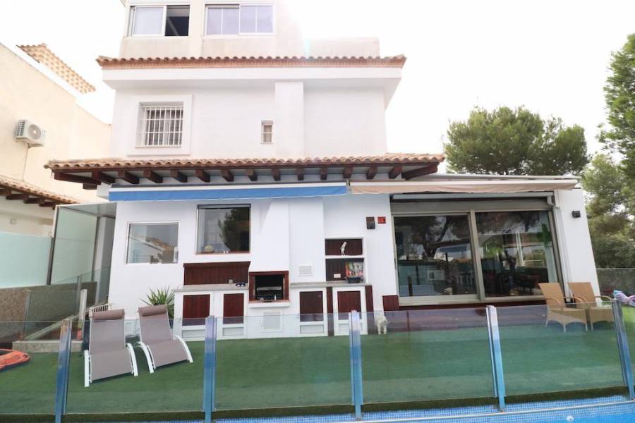 Reventa - Chalet - Orihuela Costa - Montezenia