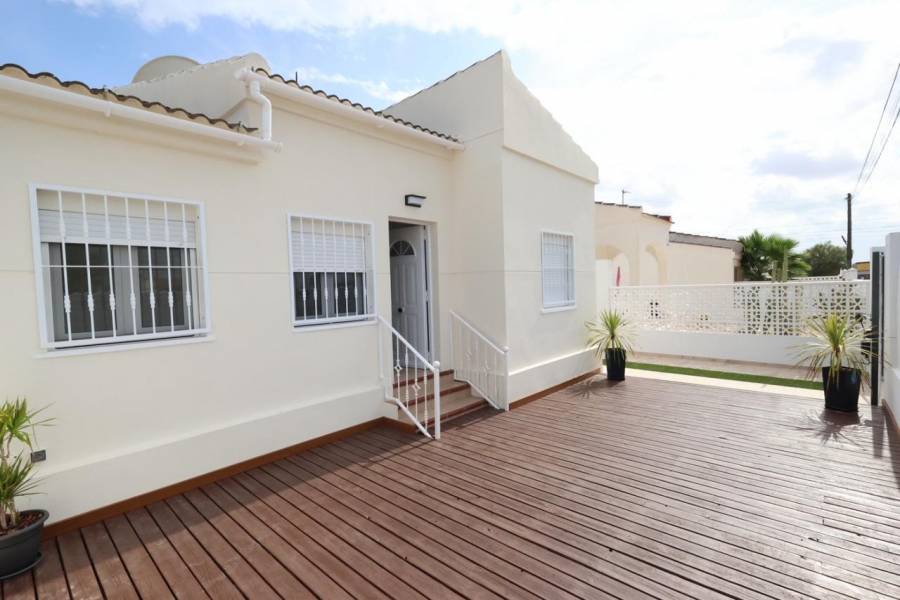 Reventa - Chalet - Torrevieja - San luis