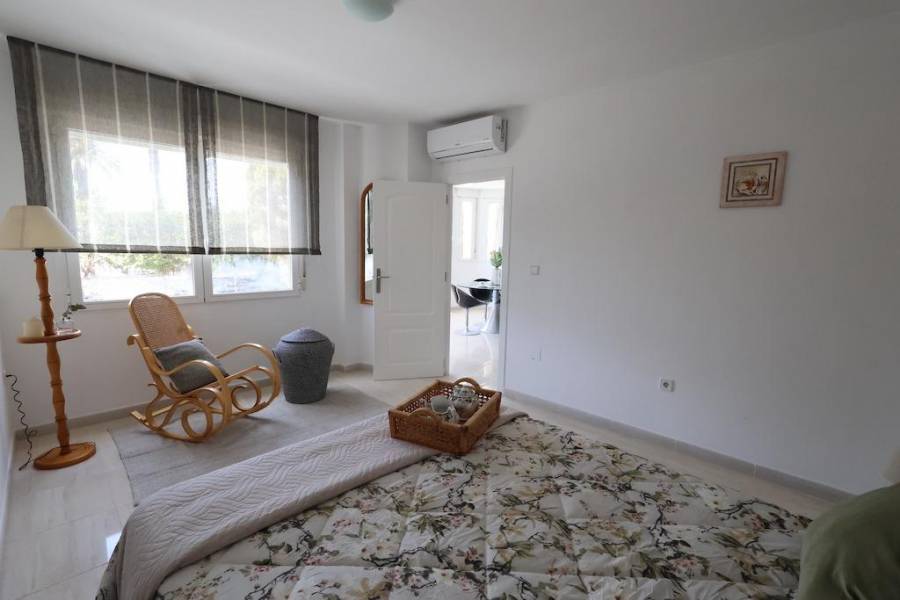 Resale - Apartment - Torrevieja - torrevieja