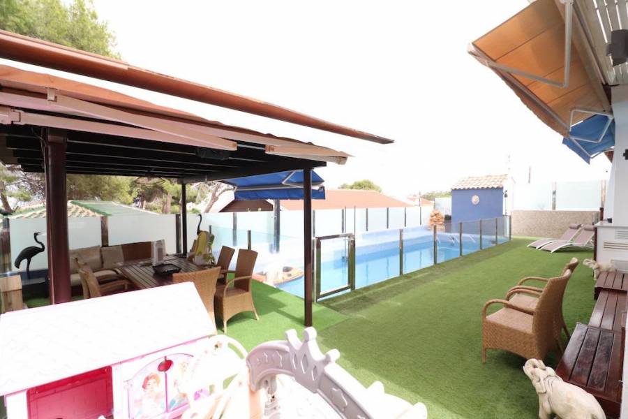 Reventa - Chalet - Orihuela Costa - Montezenia