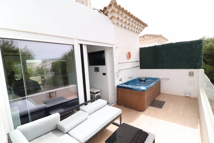 Reventa - Chalet - Orihuela Costa - Montezenia