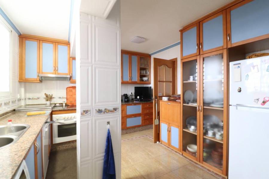 Resale - Apartment - Torrevieja - torrevieja