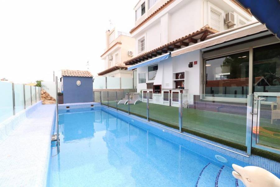 Reventa - Chalet - Orihuela Costa - Montezenia