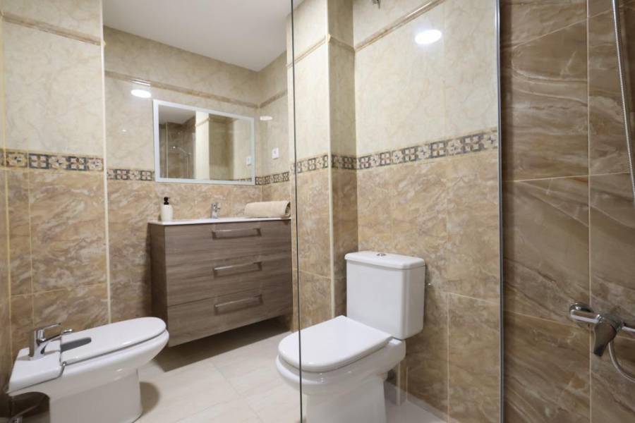 Resale - Apartment - Torrevieja - torrevieja