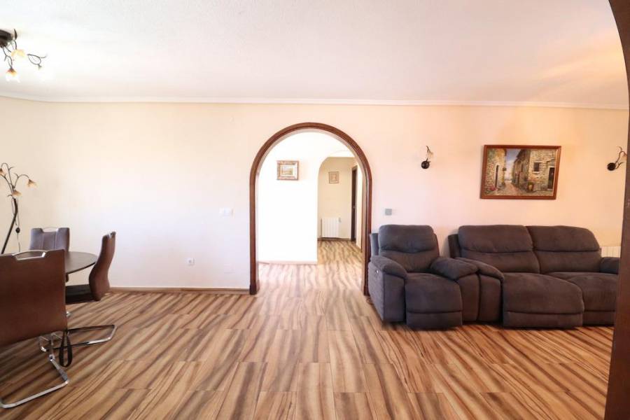 Resale - Villa - Torrevieja - Los Balcones