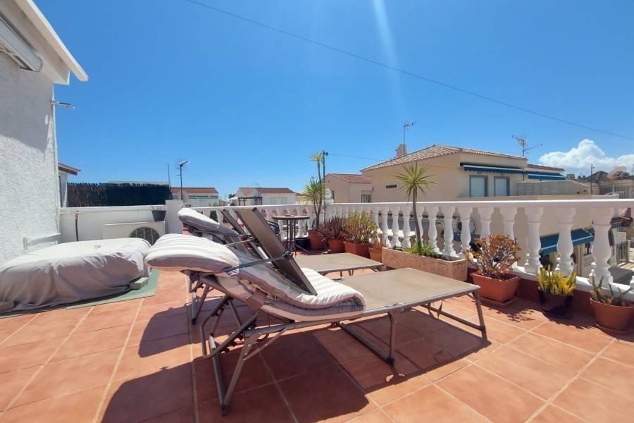 Resale - Terraced house - Los Alcázares - Oasis