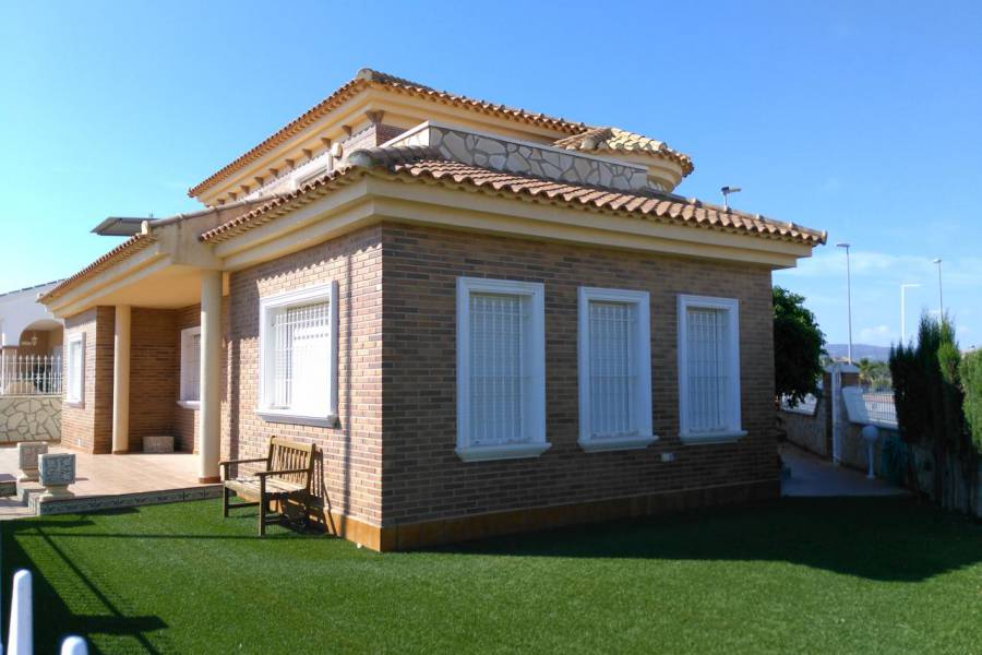 Nueva construcción  - Chalet - Murcia - Avileses