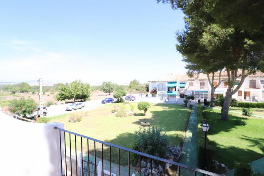 Resale - Villa - Torrevieja - Lago jardin